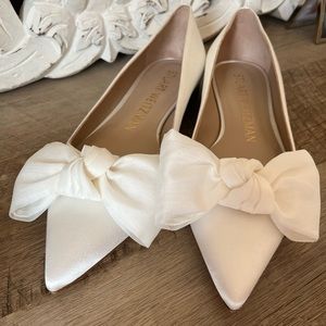 FLASH SALE Stuart Weitzman Flats